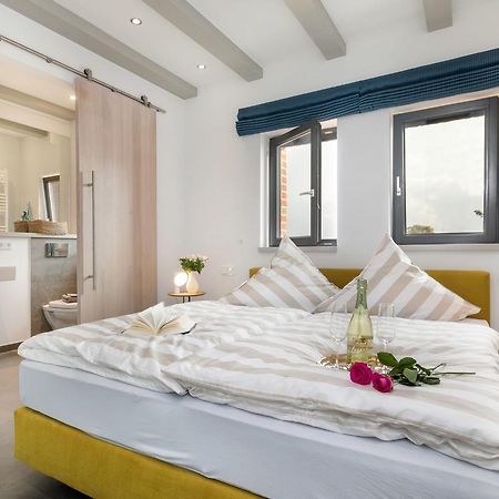 Alte Scheune Am Focker Strom Mursewiek Ngoại thất bức ảnh